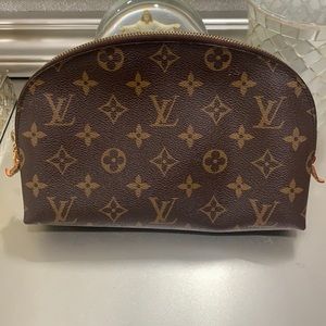 Louis Vuitton monogram cosmetic pouch Gm
